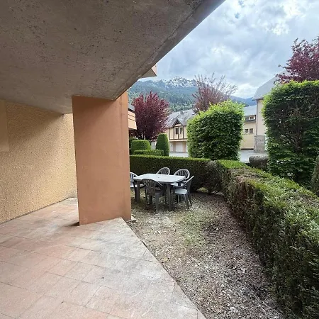 Joli T2 Proche Du Centre, En Rez-de-chaussee Pour 4 A 5 Personnes, Terrasse, Wi-fi, Parking